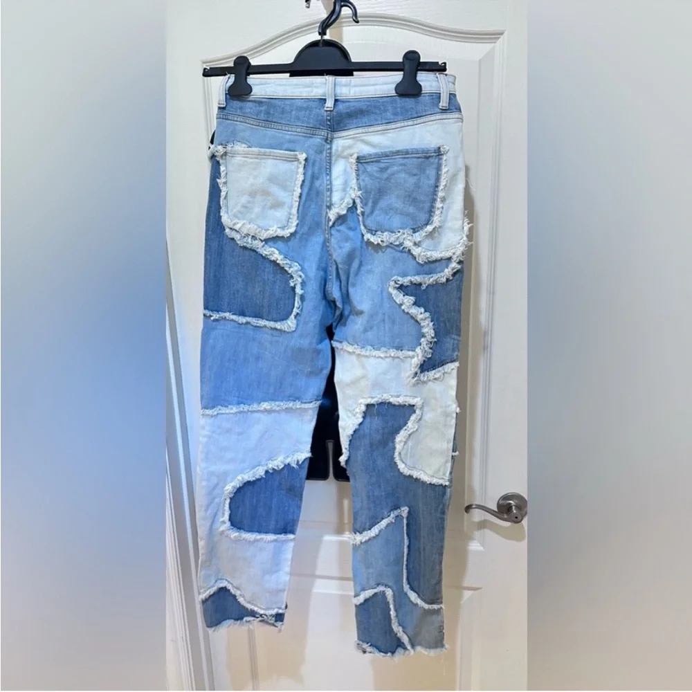 AKIRA Women's Patchwork Distressed Blue Straight Leg Jeans - Picture 3 of 3